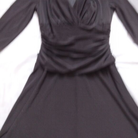 EXPRESS Black Dress Gathered Waist 3/4 Sleeve Fit And Flare Womens Size 6 - Picture 4 of 12